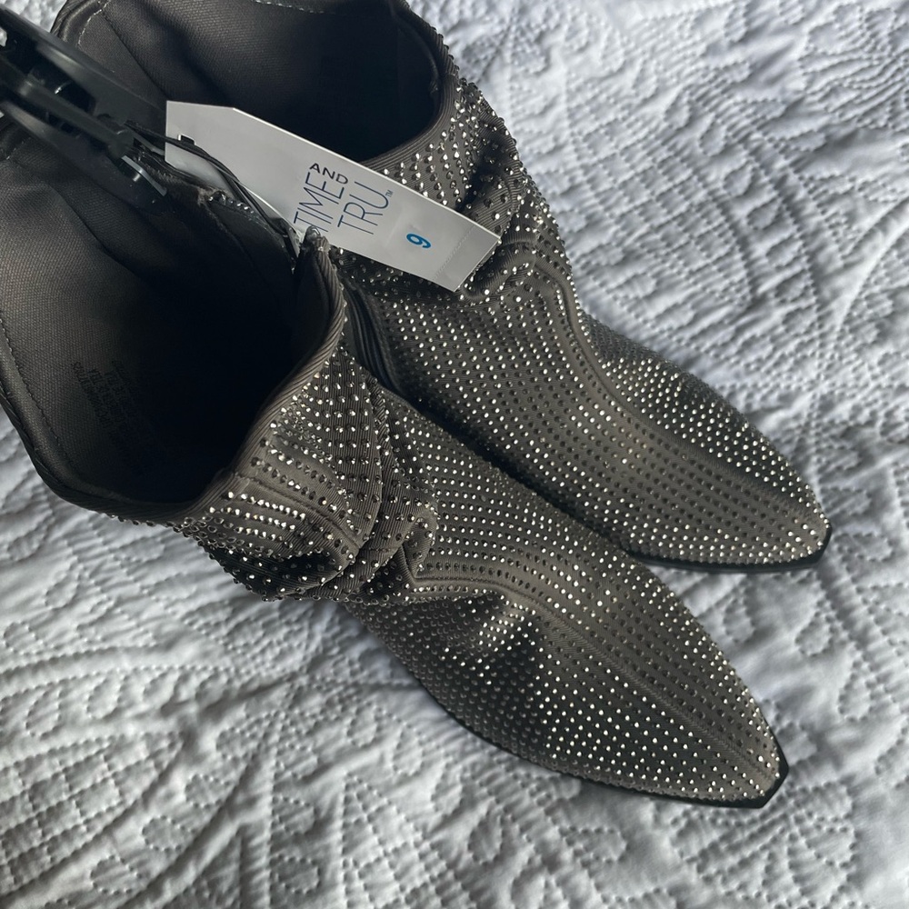 Time and Tru Women's Studded Ankle Boots - Gray